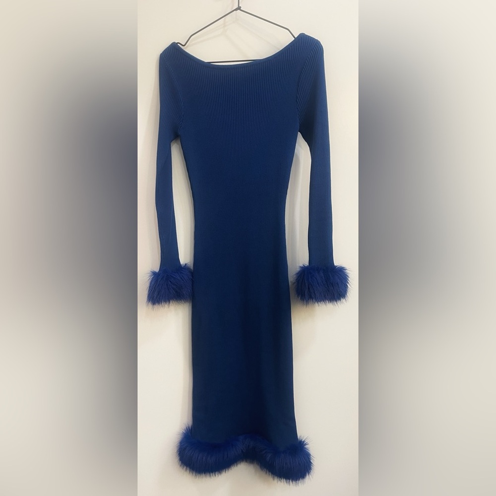Alexia Admor Blue Knit Sweater